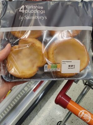 4 Yorkshire puddings by Sainsbury's
