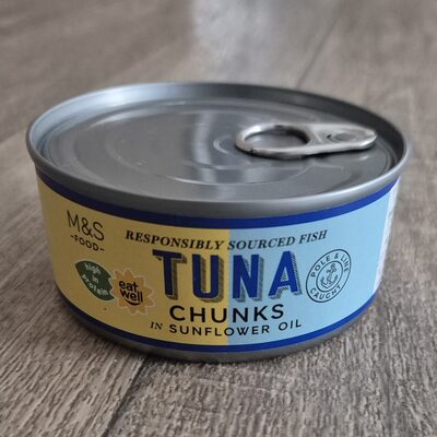 Tuna chunks by Simply M&S