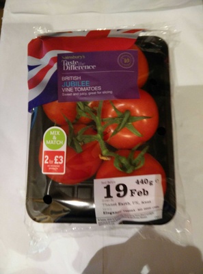 Jubilee large vine tomatoes by Sainsbury's taste the difference