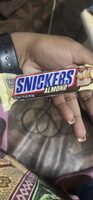 Snickers Almond
