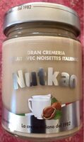 Gran cremeria au lait avec noisettes italiennes