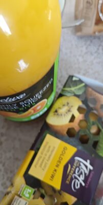 100% Freshly Squeezed Orange Juice With Bits