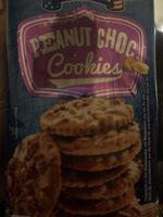 Peanut choc cookies