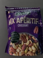 Mélange de noix et d'olives