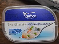 Skandinávský sleďový salát s jogurtem