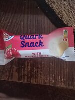 Quark Snack with raspberries