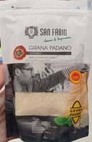 Grana Padano gerieben