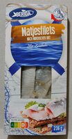 Matjesfilets nach nordischer Art mit Zwiebeln