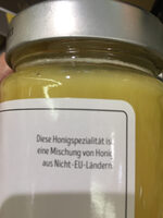 Linde mit blütenhonig