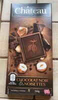 Chocolat noir et noisettes