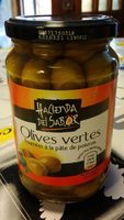 Olives vertes fourrées à la pâte de poivron