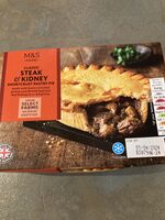 Steak and kidney shortcrust pastry pie