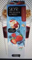 Skyr mit Beeren & Müsli