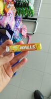 HALLS honey lemon