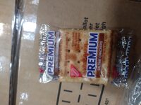 Premium crackers whole grain 500x0.24 oz