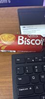Caramelized Sandwich Cookies with Biscoff Cream