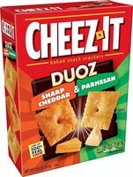 DUOZ Sharp Cheddar & Parmesan baked snack crackers