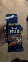 Trail mix Nuts & Chocolate
