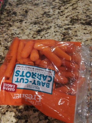 Baby-cut carrots by Giant Eagle