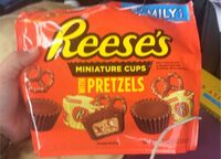 Reese Miniature Cups with Pretzels