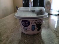 Nonfat yogurt & toppings, vanilla with cookie pieces & dark chocolate