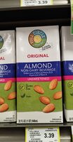 Unsweetened Rich & Creamy Original Almond Milk