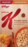 Pumpkin spice crunchy wheat & rice flakes with nutmeg