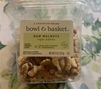 RAW WALNUTS light halves