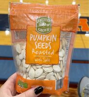 Pumpkin seeds roasted with salt