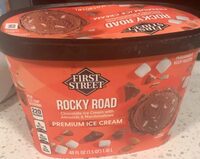 Rocky Road Chocoakte Ice Cream with Almonds & Marshallows