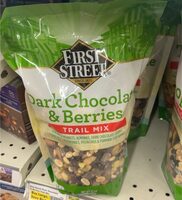 Dark Chocolate & Berries Trail Mix