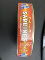 California girl, sardines in spicy tomato sauce