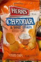 Cheddar & sour cream ridged potatoe chips