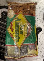 Raw almonds