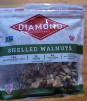 Shelled walnuts