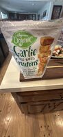 Wegmans organic, garlic twice-baked croutons, toasted breads