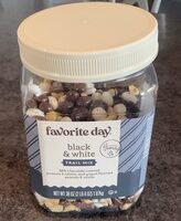 Black & white trail mix