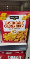 Toasted Garlic Cheddar Cheese Snack Cracker