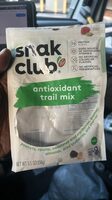 Antioxidant trail mix