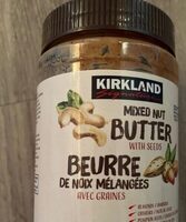 Beurre de noix mélangées avec graines