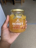 Honey with comb