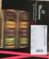 18 Macarons