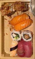 Sushi plateau