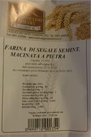Farina di segale macinata a pietra