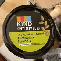 Dry salted pistachio