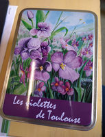 P'tit coffret garni de biscuits fins pur beurre les violettes de Toulouse
