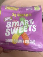 Sour gummy worms