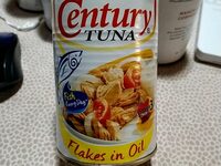 Tuna flakes in oil