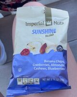 Nuts banana chips