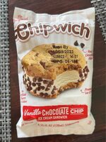 Vannilla chocolate chip ice cream sandwhich